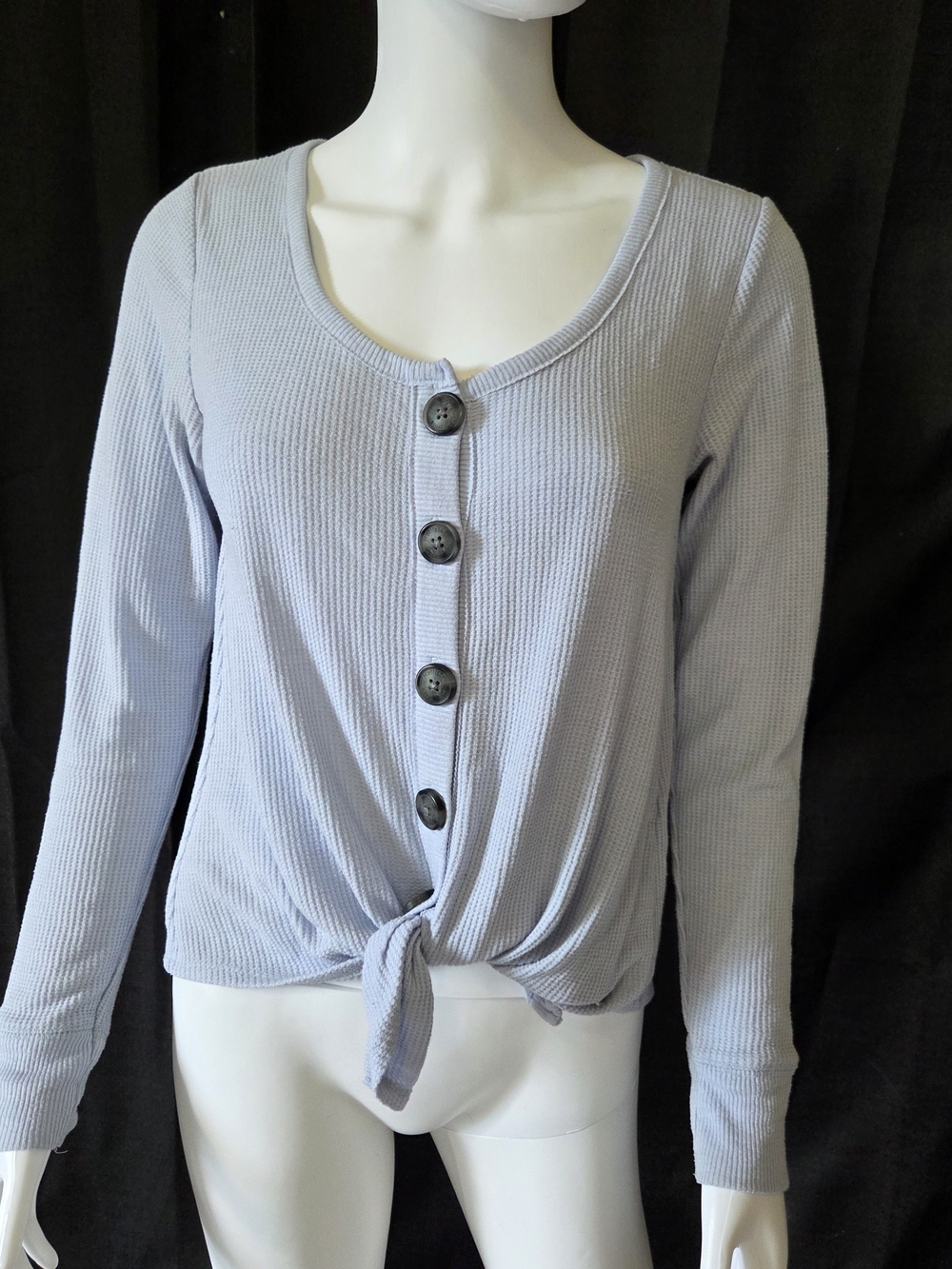 Hollister Relaxed Oversized  Comft Button-Front Tie Hem Long Sleeve Top